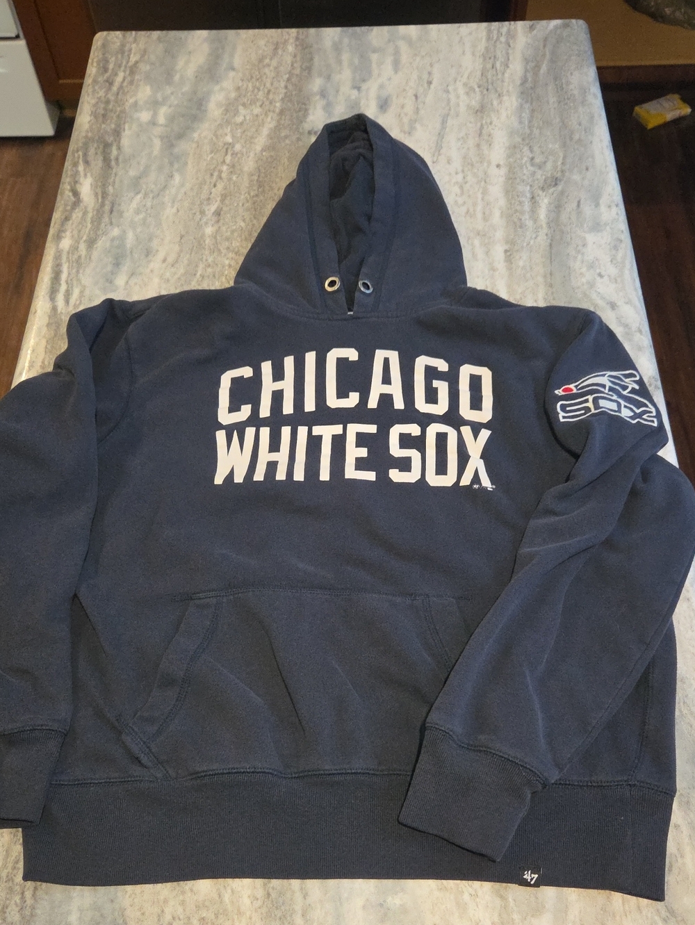 Chicago White Sox Pullover Hoodie  Official Team Sweatshirt *missing Drawstring*